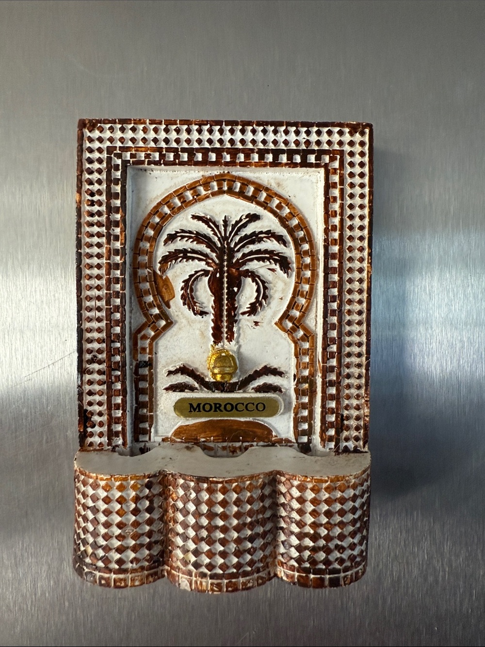 Morocco Palm Tree Mosaic Wall Pocket - White & Gold Accents